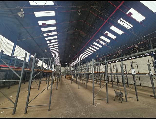 14,150M² WAREHOUSE TO LET IN TUNNEY